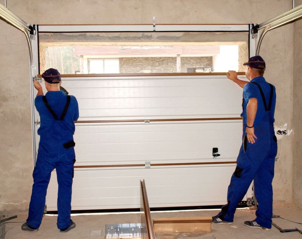 Comment améliorer l'isolation thermique de votre porte de garage avec un kit spécial ?